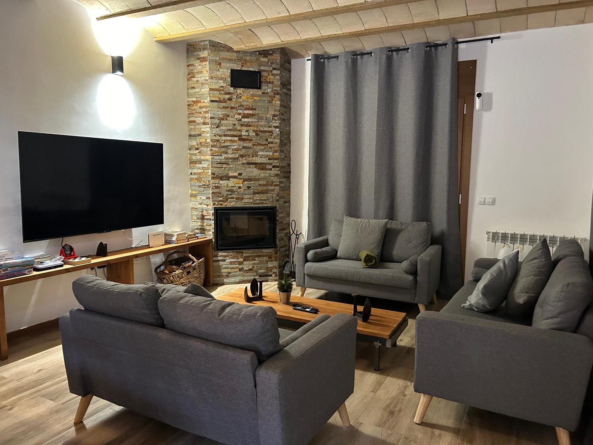 Casa De Les Escoles, Espinalbet - Alberga Castellar del Riu Ngoại thất bức ảnh